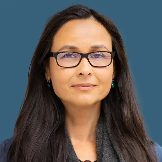 Isabelle Thuy Pelaud headshot