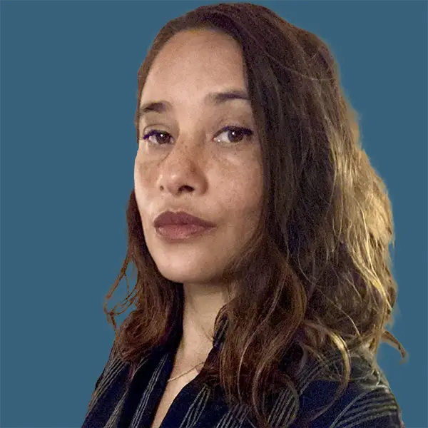 H'rina DeTroy headshot